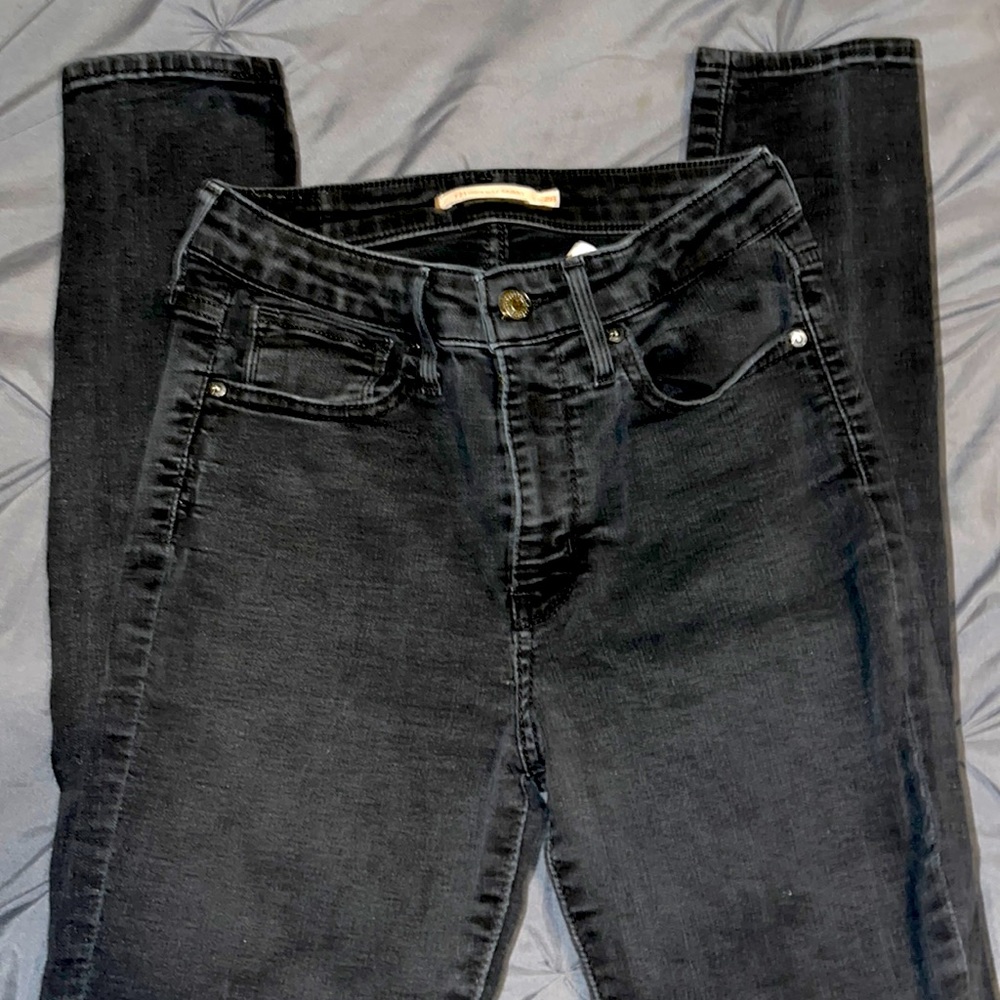 Women’s Levi high rise skinny jeans